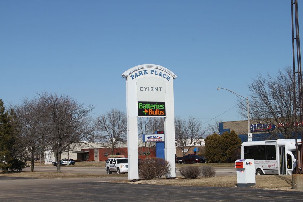 8001 N University St, Peoria, IL 61615